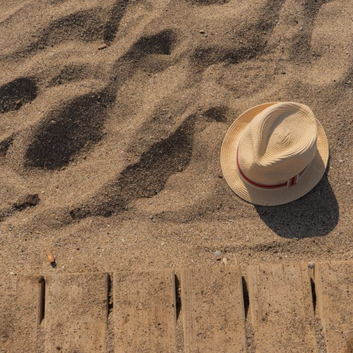 Vakantie outfit dames: zo kleed je je op reis