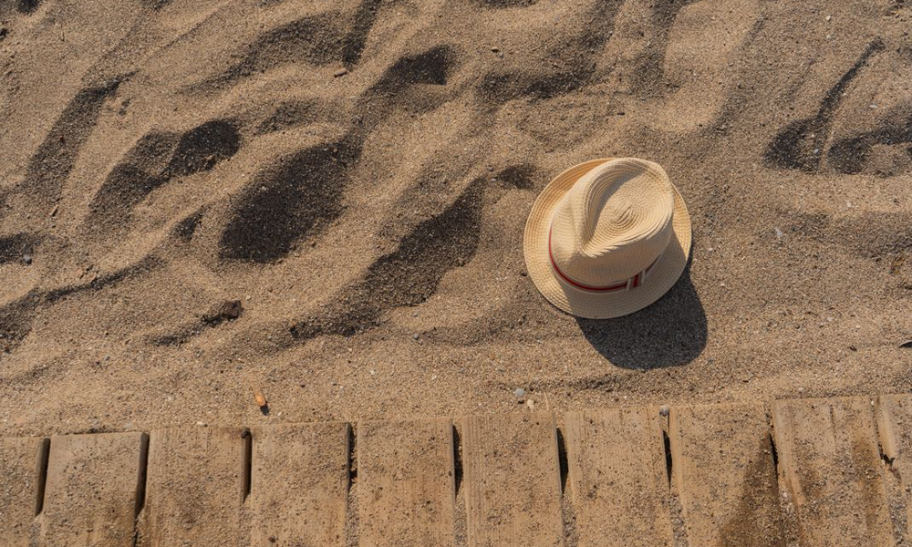 Vakantie outfit dames: zo kleed je je op reis