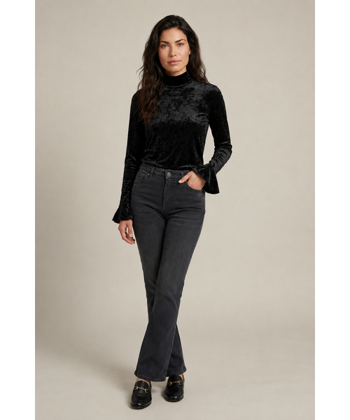 Helena Hart Helena Hart Pull Uni
