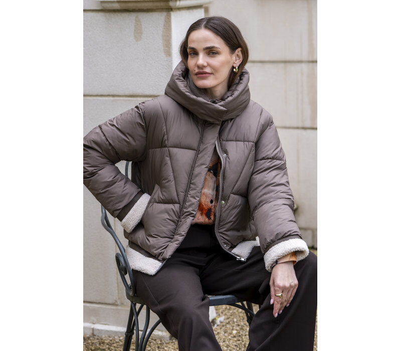 Geisha Jacket Short with Teddy Brown