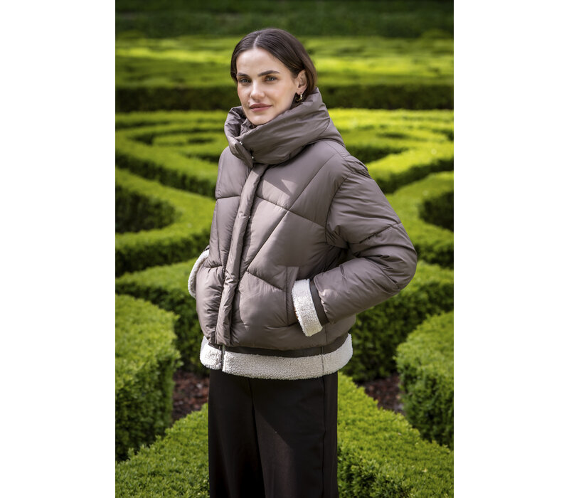 Geisha Jacket Short with Teddy Brown
