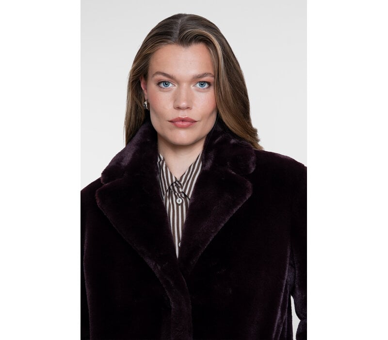 Geisha Coat Long Fur Burgundy