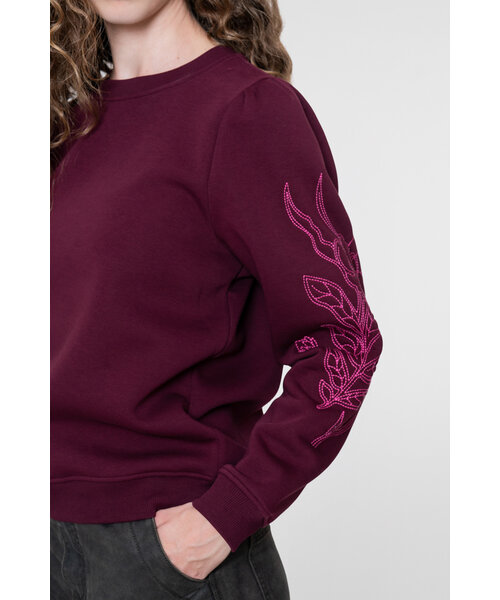 Geisha Geisha Sweat Sleeve Embroidery