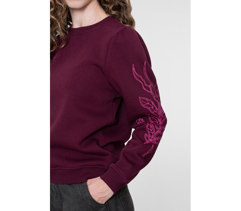 Geisha Sweat Sleeve Embroidery Burgundy