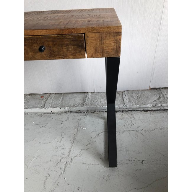 Benoa Bureau mango met 2 lades en schuin onderstel