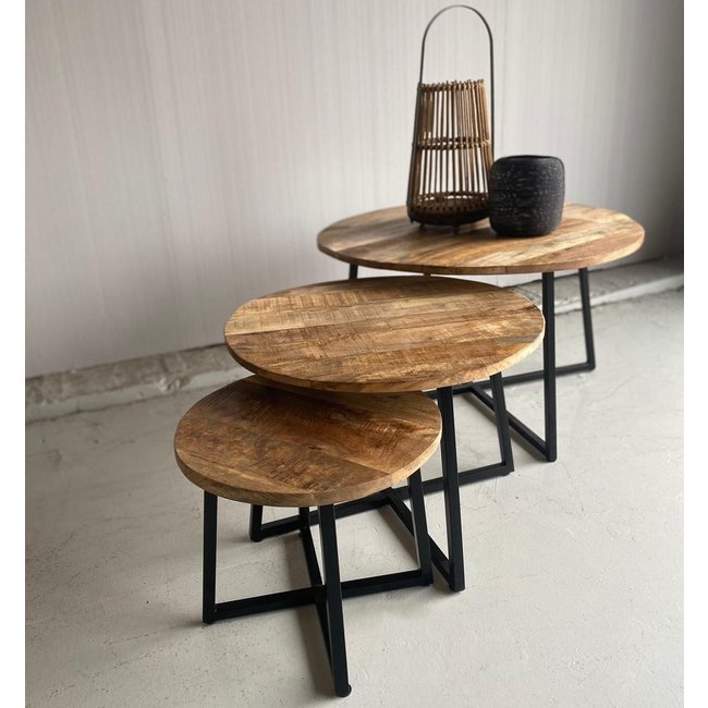 Benoa Set van 3 bijzettafels mango met zwarte kruispoot