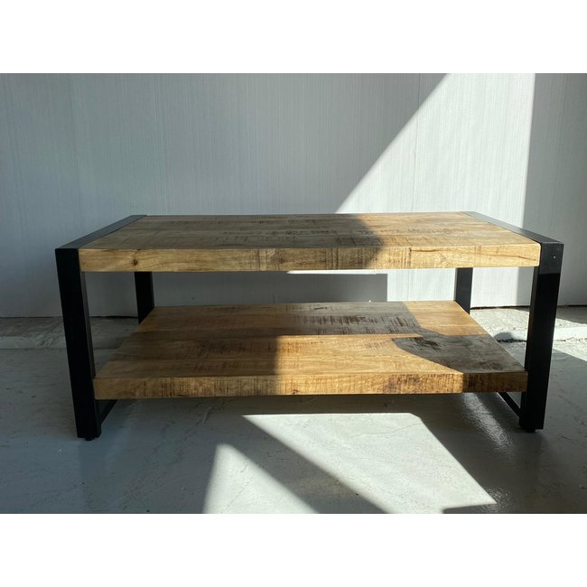 Benoa Salontafel Industrial Mango met onderblad