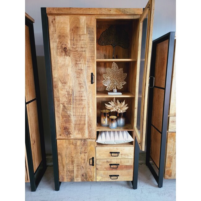 Benoa Vitrinekast Industrial Mango open kant rechts