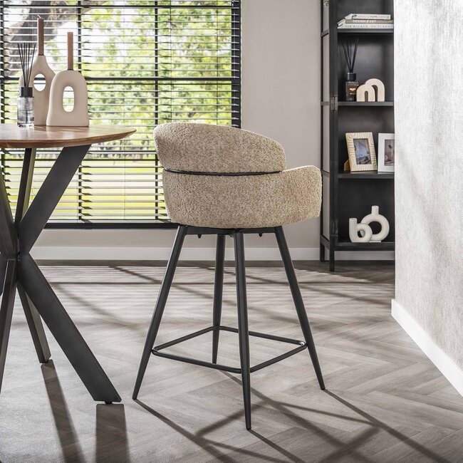 WoonStijl Barstoel draaibaar boucle ronde rug zand
