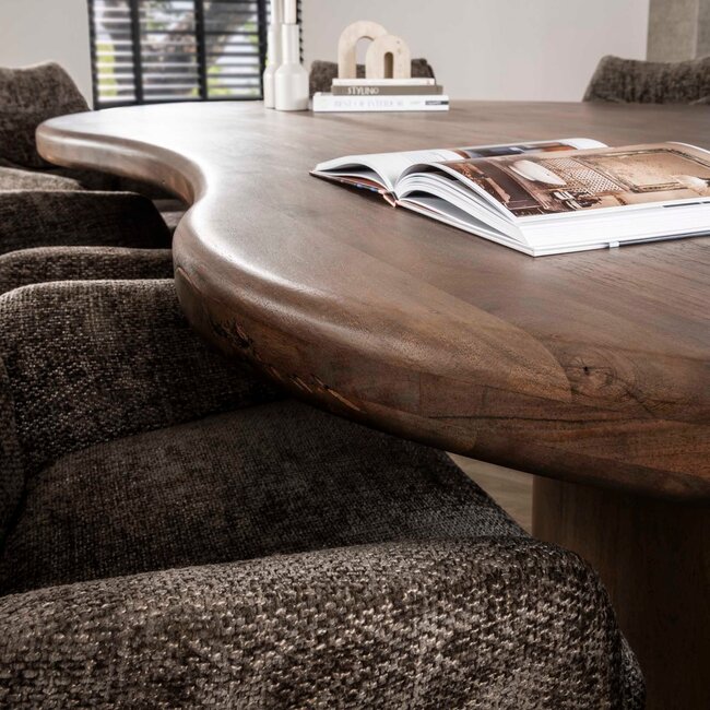 WoonStijl Eetkamertafel sculpture acacia 240 cm