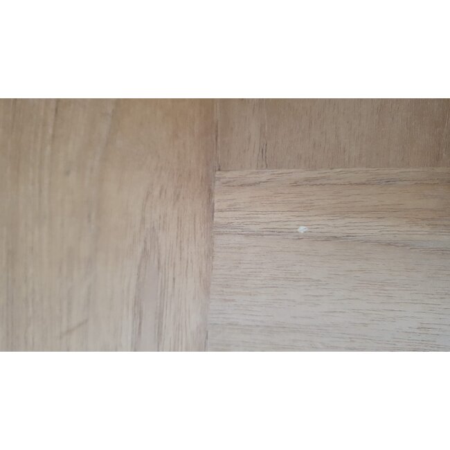 WoonStijl Eetkamertafel 180 organisch visgraat teak - showroommodel