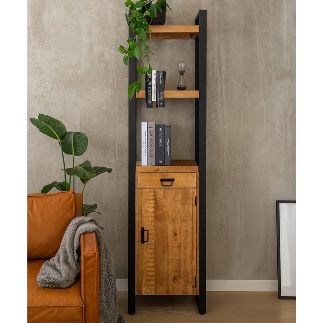 Benoa Boekenkast Industrial Mango met lade en deur
