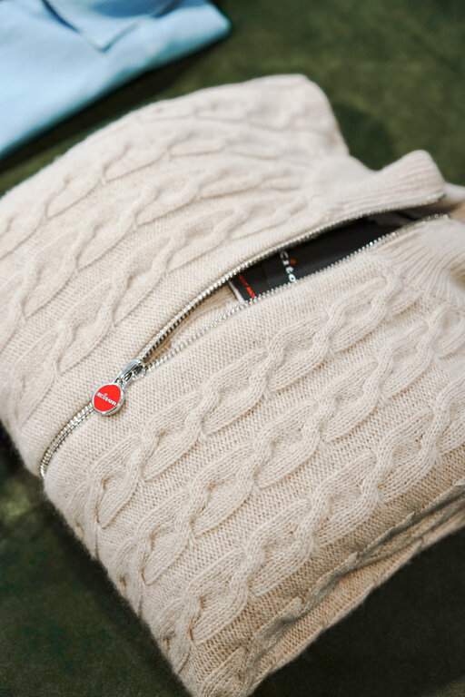 Kiton Kiton Cardigan 100%WS UK1019W23