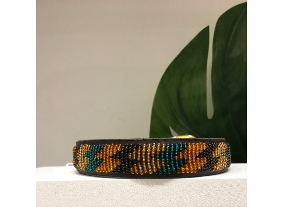 Beaded Dog collar Bolt