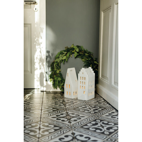 Räder Large light house gable roof