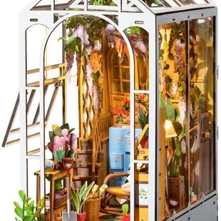 Book Nook Garden House