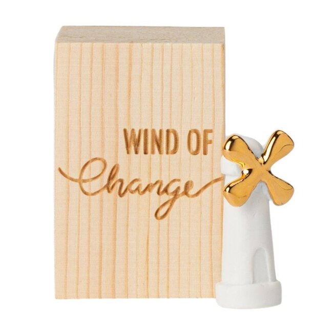 Lucky box Wind of Change