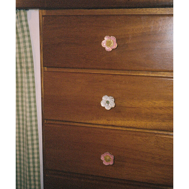 Faye Flower Knob Pink