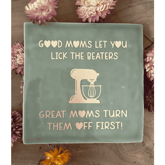 Moederdag Tegel – Humor voor in de Keuken!