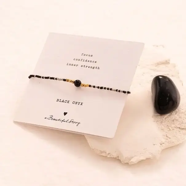A beautiful story Iris Card Black Onyx Bracelet