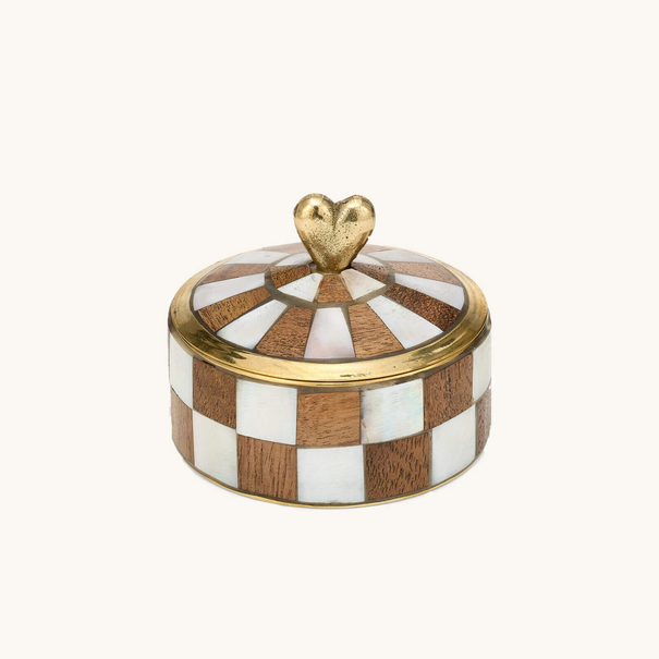 Doing goods Heart Circus Box Woody