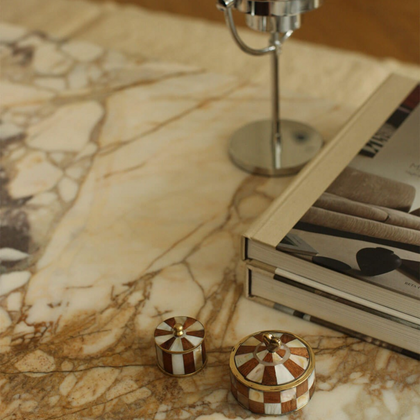 Doing goods Heart Circus Box Woody