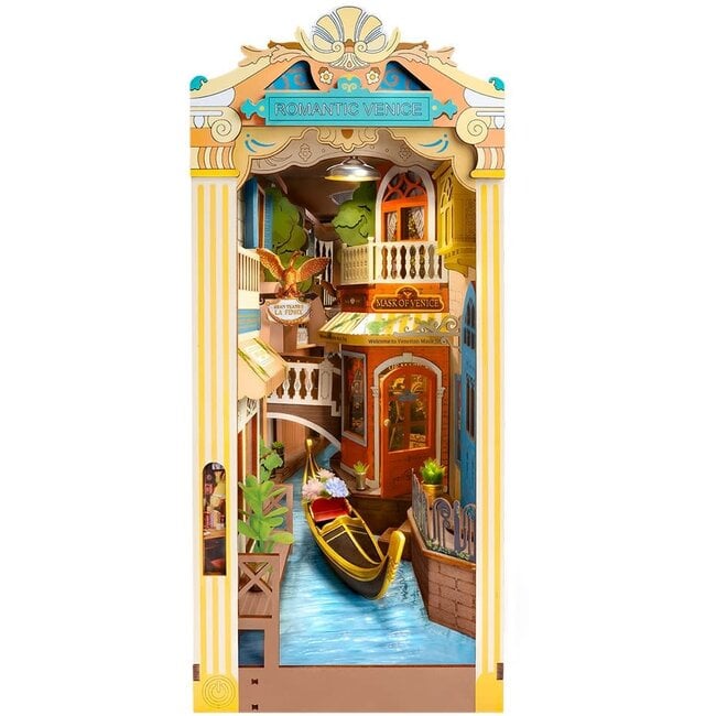 Book Nook Romantic Venice