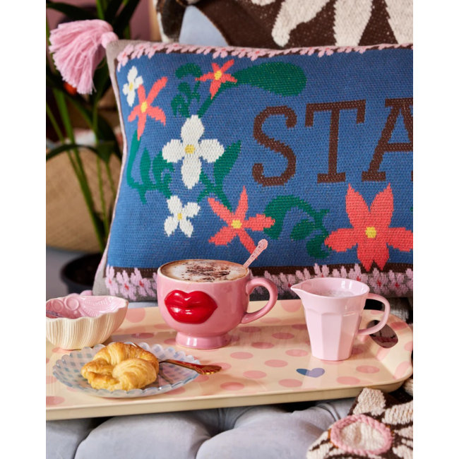 Ceramic mug with embossed red lips