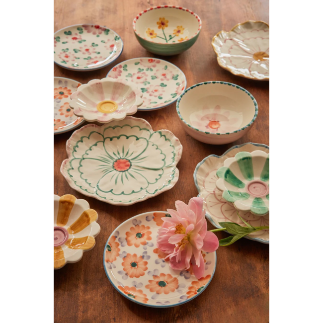 Ceramic flower shaped side plate with pink border