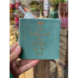Mevrouw Potjes Tegel | He believed