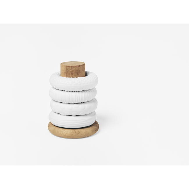 Egg holder stacking tower