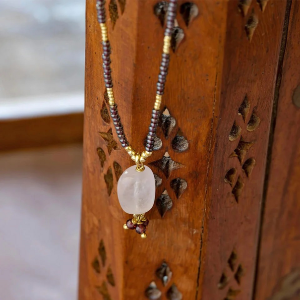 A beautiful story Fabulous Rosé Quartz Garnet Necklace