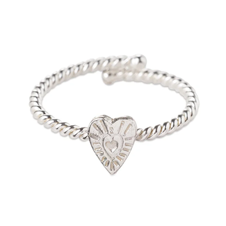 A beautiful story Honorable Vintage Heart Ring