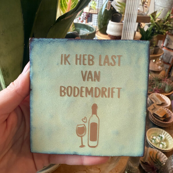 Mevrouw Potjes Tegel | Bodemdrift