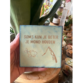 Mevrouw Potjes Tegel | Mond houden