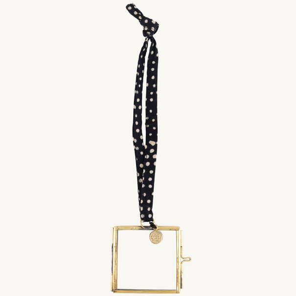 Doing goods Maple Frame Mini