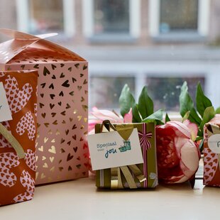 The love (verrassing) box