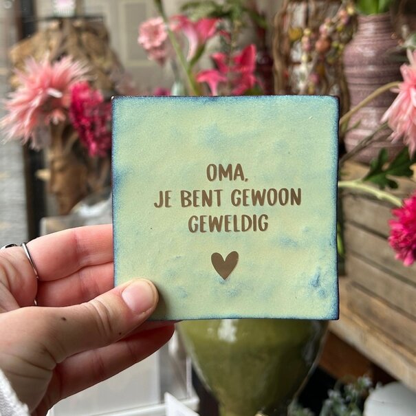 Mevrouw Potjes Tegel | Oma, je bent gewoon geweldig