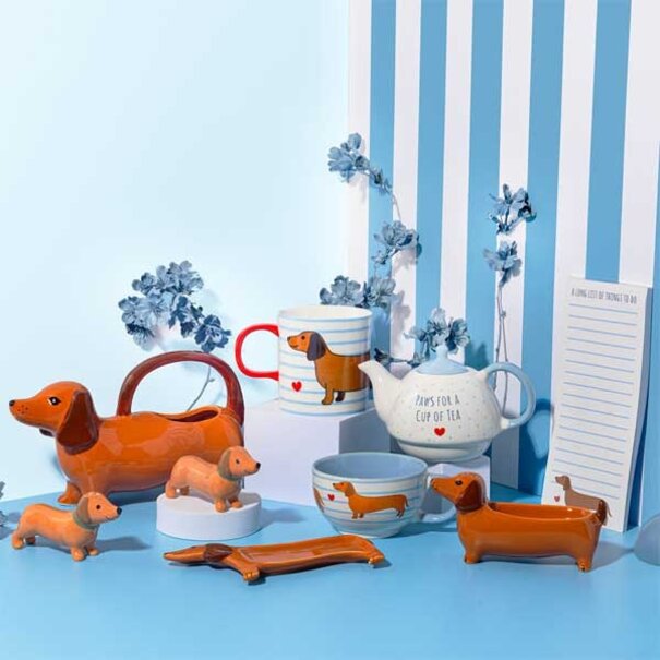 Sass & Belle Sausage dog salt & pepper shakers