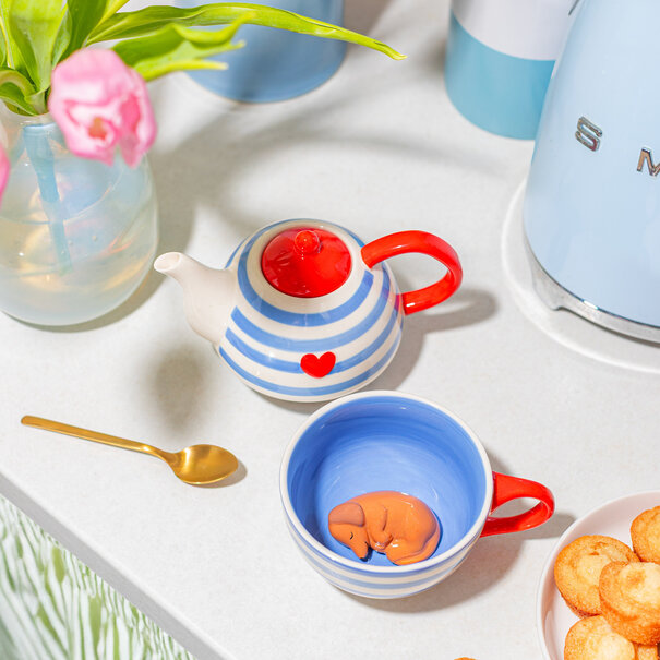 Sass & Belle Surprise mug dog tea for one