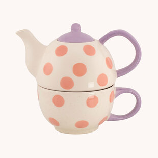 Surprise cat tea for one