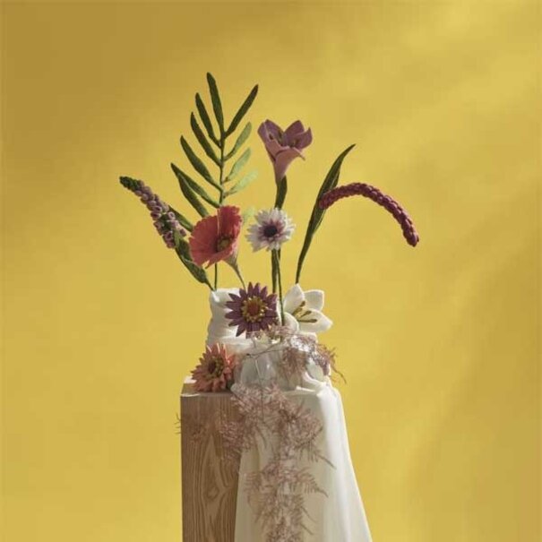 Gry & Sif Gerbera Flower - White