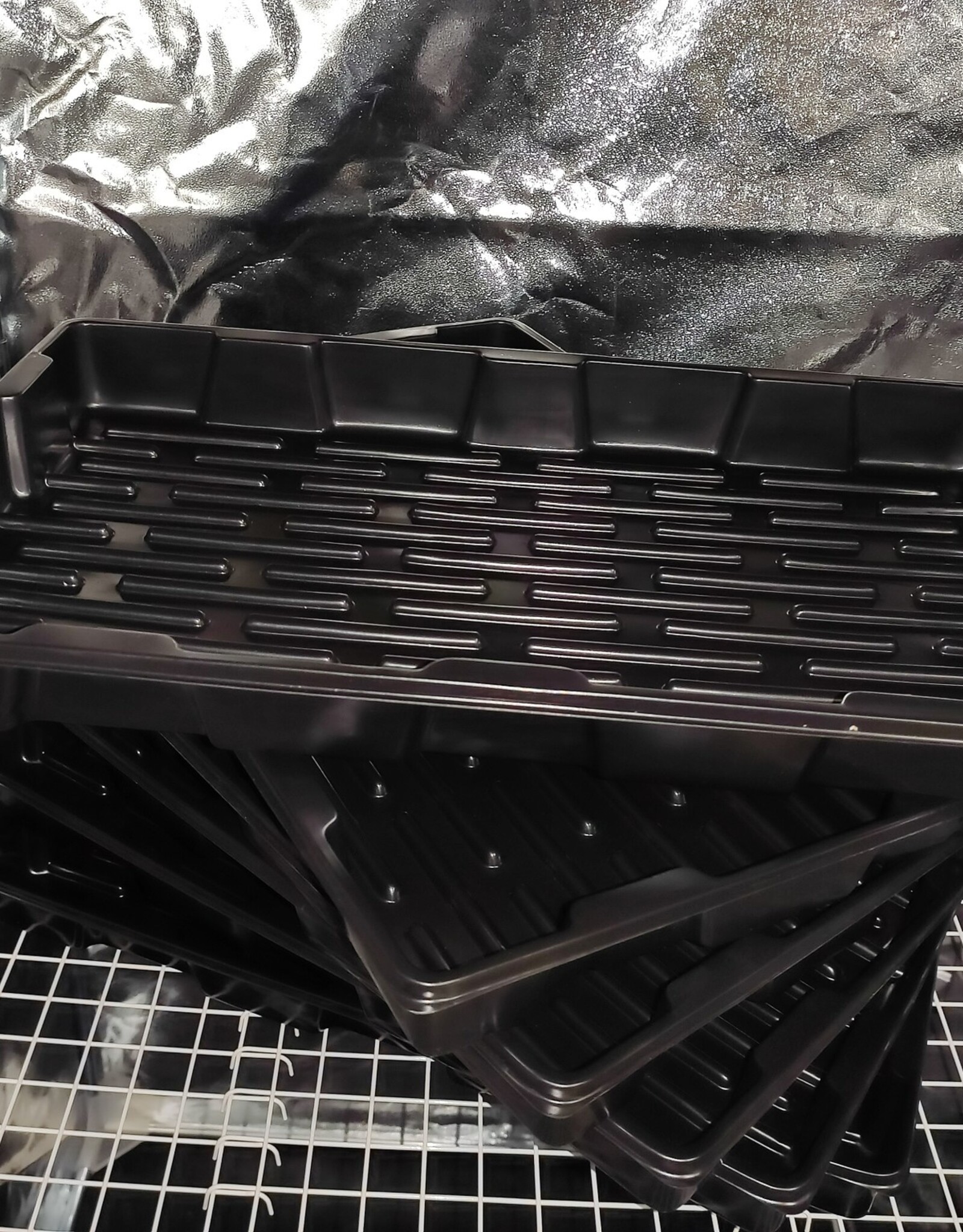 ROOTiT ROOT!T Propagator Trays - Box of 18 - 57cm x 35.5cm x 5.5cm