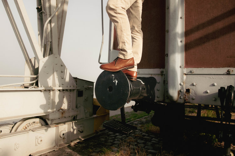 Ambiorix HOMER BURNISH AMARETTO 813 -8 AVENUE GOLD