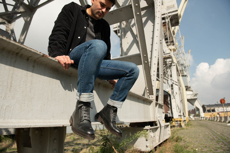 Ambiorix HAKSON BOX GRAIN BLACK 842 -H TONIMAR