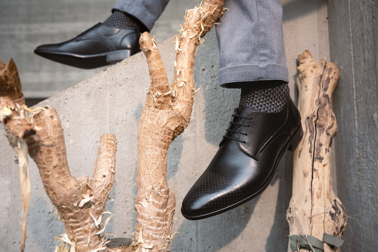 Ambiorix HELIUM NEW BOX BLACK 813 -8 AVENUE GREY NICO