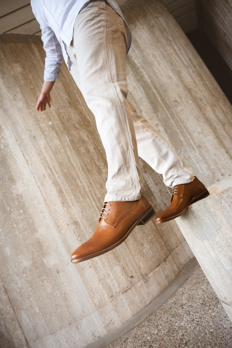 Ambiorix HELIUM BURNISH AMARETTO 813 -8 AVENUE GOLD NICO