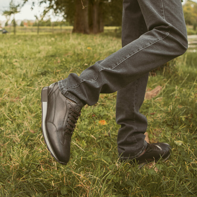 Ambiorix ICARIUS CALF BLACK 2468 RACING A130 BLACK