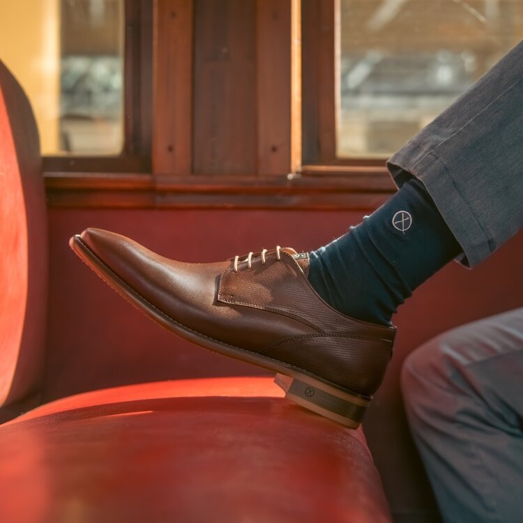 Ambiorix GABRIELLO BURNISH OAK FUMED 813 -8 AVENUE GOLD NICO