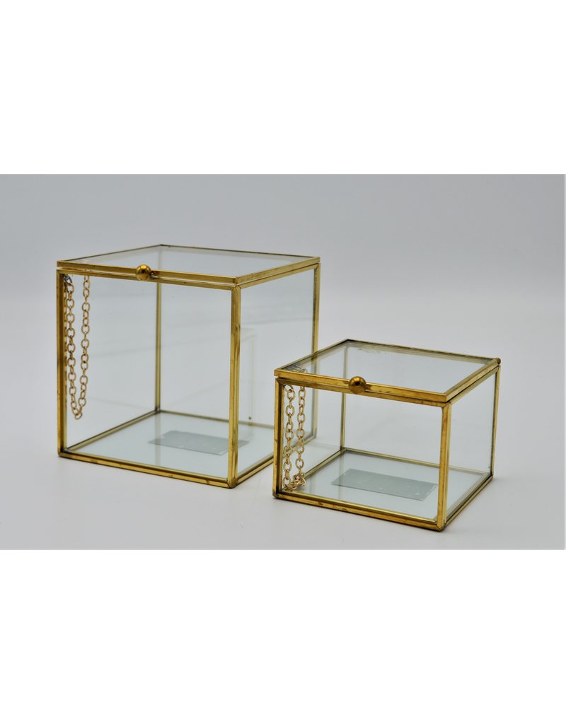 . Display box gold  large 10x10x10 cm (LxWxH)